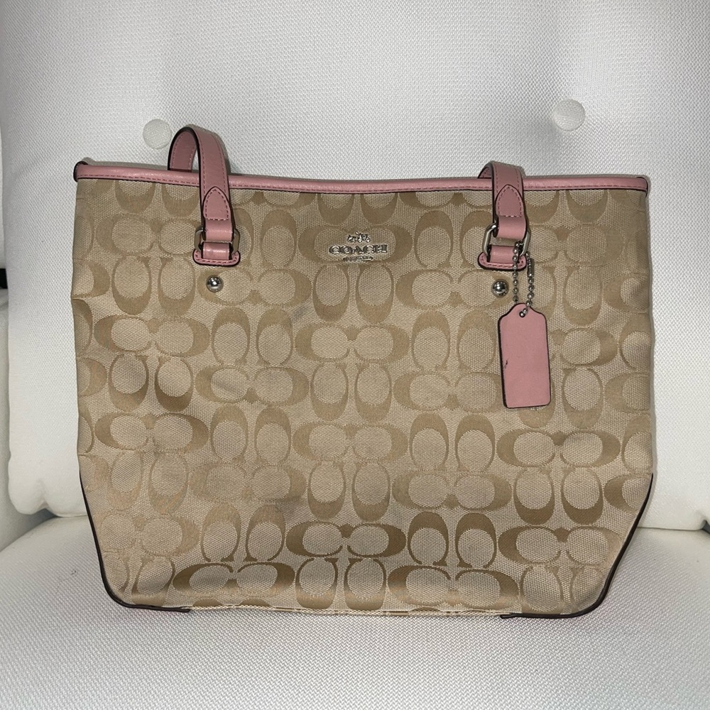 Medium Coach Tote